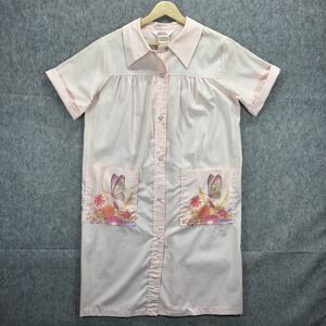 True Vintage 1970s House Coat Dress Women's 10 Pink Pearl Snap Butterfly Floral